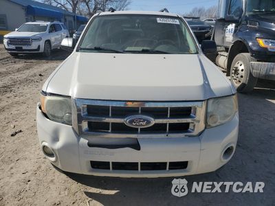 Piąte zdjęcie samochodu w środku: 2011 FORD ESCAPE XLT VIN:1FMCU9DG6BKB03276 - miniatura