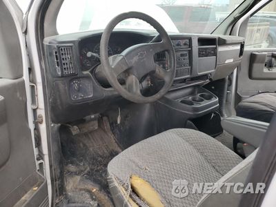 Zdjęcie 8 z 15 samochodu: 2006 CHEVROLET EXPRESS G2500 VIN:1GCGG25UX61219729 - miniatura