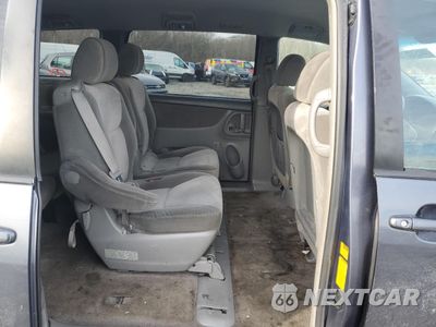 Zdjęcie 13 z 17 samochodu: 2008 TOYOTA SIENNA CE VIN:5TDZK23C58S168714 - miniatura