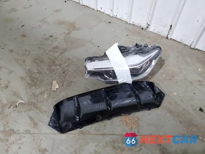 Zdjęcie 12 z 13 samochodu: 2019 BMW M5 VIN:WBSJF0C51KB447768 - miniatura