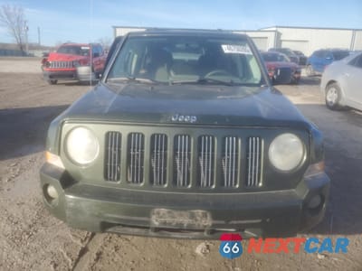 Piąte zdjęcie samochodu w środku: 2007 JEEP PATRIOT LIMITED VIN:1J8FF48W07D418241 - miniatura