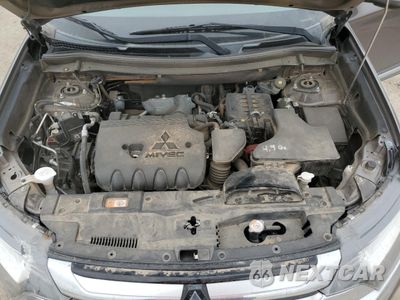 Zdjęcie 13 z 16 samochodu: 2018 MITSUBISHI OUTLANDER SE VIN:JA4AD3A35JZ056252 - miniatura