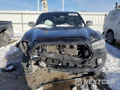 Piąte zdjęcie samochodu w środku: 2020 TOYOTA TACOMA DOUBLE CAB VIN:3TMDZ5BN7LM085319 - miniatura