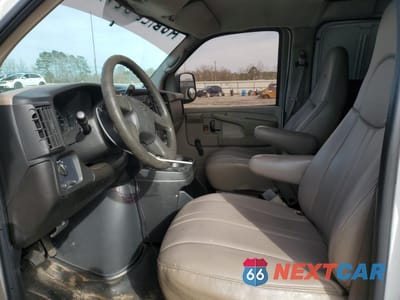 Zdjęcie 7 z 13 samochodu: 2005 CHEVROLET EXPRESS G3500 VIN:1GCHG35V051212838 - miniatura