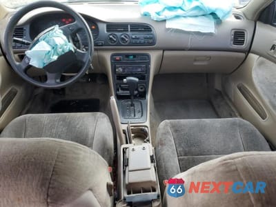 Zdjęcie 8 z 12 samochodu: 1997 HONDA ACCORD EX VIN:1HGCD5659VA081956 - miniatura