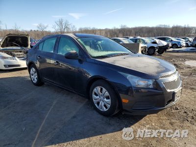 Czwarte zdjęcie samochodu z boku: 2014 CHEVROLET CRUZE LS VIN:1G1PA5SGXE7190089 - miniatura