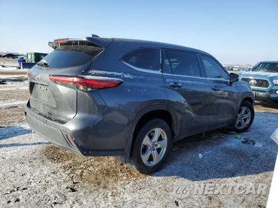 Trzecie zdjęcie samochodu z tyłu: 2021 TOYOTA HIGHLANDER L VIN:5TDBZRBH7MS136442 - miniatura