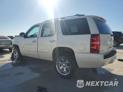 Drugie zdjęcie samochodu z przodu: 2013 CHEVROLET TAHOE C1500 LTZ VIN:1GNSCCE07DR300525 - miniatura