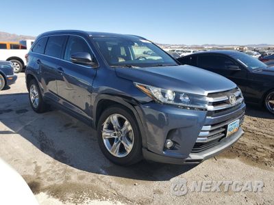 Czwarte zdjęcie samochodu z boku: 2018 TOYOTA HIGHLANDER VIN:5TDYZRFH0J5237385 - miniatura