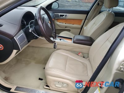 Zdjęcie 7 z 14 samochodu: 2009 JAGUAR XF LUXURY VIN:SAJWA05B49HR19047 - miniatura