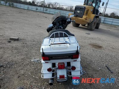 Czwarte zdjęcie samochodu z boku: 2007 HARLEY-DAVIDSON FLHTCUI VIN:1HD1FC4377Y617835 - miniatura