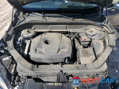 Zdjęcie 11 z 12 samochodu: 2021 VOLVO XC60 T6 MOMENTUM VIN:YV4A22RK6M1684810 - miniatura