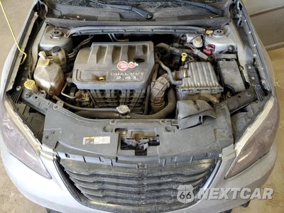 Zdjęcie 12 z 14 samochodu: 2014 CHRYSLER 200 LX VIN:1C3CCBAB7EN206897 - miniatura