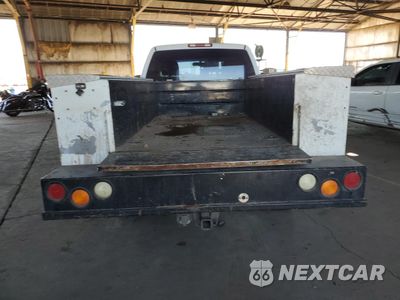 Zdjęcie 6 z 12 samochodu: 2003 CHEVROLET SILVERADO K2500 HEAVY DUTY VIN:1GCHK24UX3E263173 - miniatura