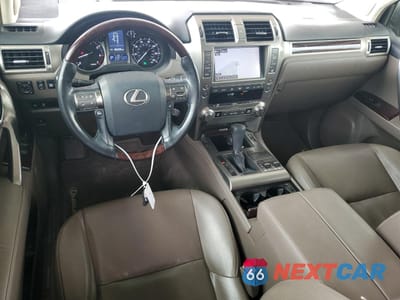 Zdjęcie 8 z 15 samochodu: 2017 LEXUS GX 460 VIN:JTJBM7FX8H5165428 - miniatura