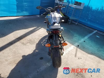 Czwarte zdjęcie samochodu z boku: 2018 YAMAHA MT07 C VIN:JYARM27Y0JA000462 - miniatura