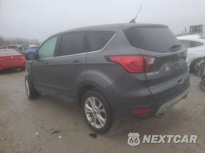 Drugie zdjęcie samochodu z przodu: 2019 FORD ESCAPE SE VIN:1FMCU0GD2KUA10692 - miniatura