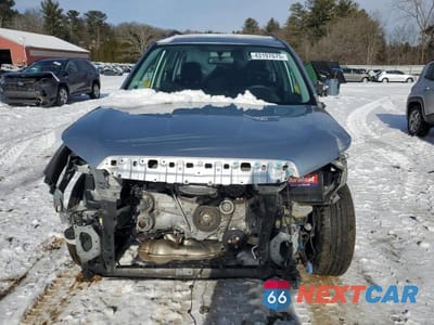 Piąte zdjęcie samochodu w środku: 2018 SUBARU FORESTER 2.5I VIN:JF2SJABC0JH475607 - miniatura