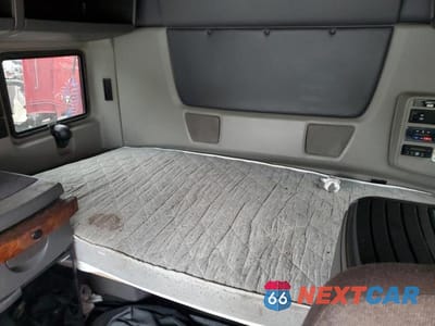 Zdjęcie 6 z 10 samochodu: 2019 INTERNATIONAL LT625 SEMI TRUCK VIN:3HSDZTZR4KN121545 - miniatura