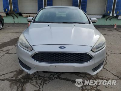 Piąte zdjęcie samochodu w środku: 2017 FORD FOCUS SE VIN:1FADP3K26HL309243 - miniatura