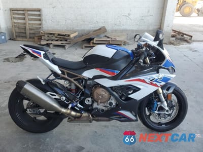 2022 BMW S 1000 RR WB10E2305N6F05383 - główne zdjęcie licytacji z USA - miniatura