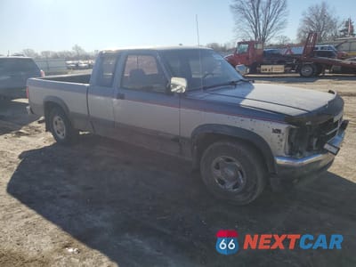 Czwarte zdjęcie samochodu z boku: 1994 DODGE DAKOTA VIN:1B7GL23Y0RS587613 - miniatura
