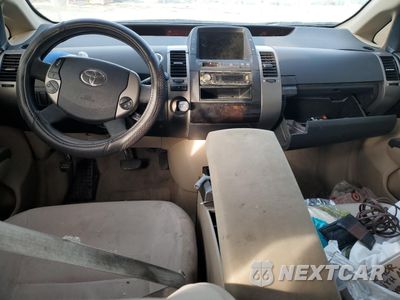 Zdjęcie 8 z 12 samochodu: 2004 TOYOTA PRIUS VIN:JTDKB20U240069635 - miniatura