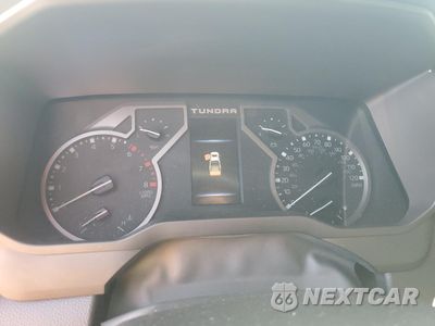Zdjęcie 9 z 13 samochodu: 2023 TOYOTA TUNDRA CREWMAX SR VIN:5TFLA5DB1PX108924 - miniatura