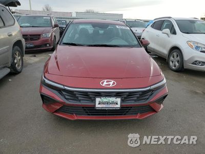 Piąte zdjęcie samochodu w środku: 2024 HYUNDAI ELANTRA SEL VIN:KMHLM4DG0RU670312 - miniatura