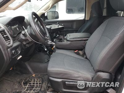 Zdjęcie 7 z 13 samochodu: 2019 RAM 4500 VIN:3C7WRKAL0KG620398 - miniatura