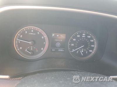 Zdjęcie 9 z 15 samochodu: 2021 HYUNDAI TUCSON LIMITED VIN:KM8J33A41MU399302 - miniatura