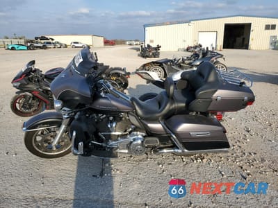 Trzecie zdjęcie samochodu z tyłu: 2017 HARLEY-DAVIDSON FLHTK ULTRA LIMITED VIN:1HD1KED13HB659929 - miniatura