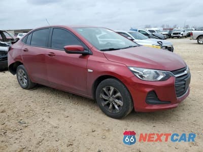 Czwarte zdjęcie samochodu z boku: 2022 CHEVROLET ONIX VIN:3G1MA5E24NL205572 - miniatura