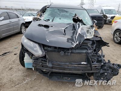 Piąte zdjęcie samochodu w środku: 2016 NISSAN ROGUE S VIN:KNMAT2MV9GP608937 - miniatura