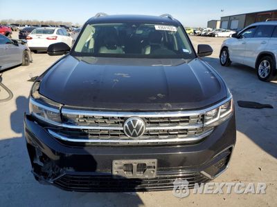Piąte zdjęcie samochodu w środku: 2021 VOLKSWAGEN ATLAS SEL R-LINE VIN:1V2CR2CA7MC599811 - miniatura