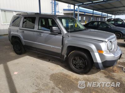 Czwarte zdjęcie samochodu z boku: 2016 JEEP PATRIOT SPORT VIN:1C4NJPBA8GD546890 - miniatura