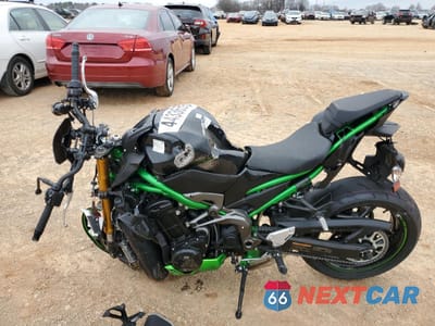 Trzecie zdjęcie samochodu z tyłu: 2024 KAWASAKI ZR900 M VIN:ML5ZRDM17RDA69522 - miniatura