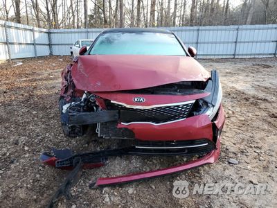 Piąte zdjęcie samochodu w środku: 2018 KIA OPTIMA SX VIN:5XXGW4L24JG204964 - miniatura