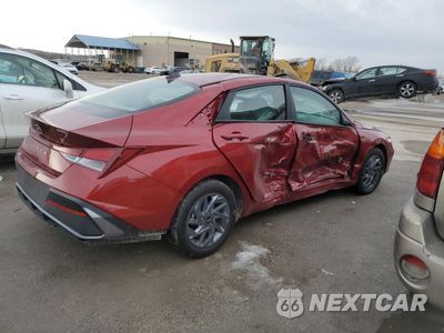 Trzecie zdjęcie samochodu z tyłu: 2024 HYUNDAI ELANTRA SEL VIN:KMHLM4DG0RU670312 - miniatura