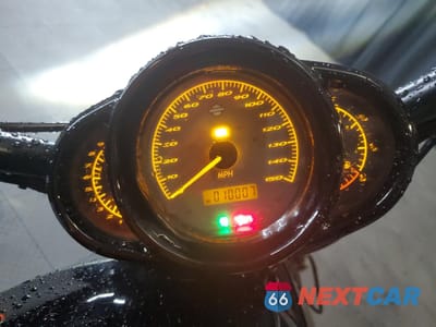 Zdjęcie 7 z 9 samochodu: 2016 HARLEY-DAVIDSON VRSCDX NIGHT ROD SPECIAL VIN:1HD1HHH17GC801556 - miniatura