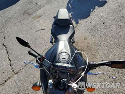 Piąte zdjęcie samochodu w środku: 2020 YAMAHA MT07 VIN:JYARM27E7LA006719 - miniatura