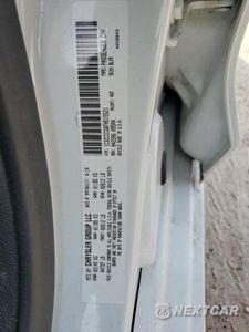 Zdjęcie 12 z 12 samochodu: 2015 CHRYSLER 200 C VIN:1C3CCCCG6FN515521 - miniatura