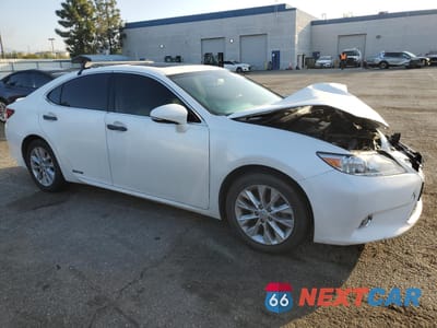 Czwarte zdjęcie samochodu z boku: 2014 LEXUS ES 300H VIN:JTHBW1GG1E2049718 - miniatura