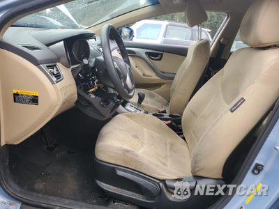 Zdjęcie 7 z 12 samochodu: 2013 HYUNDAI ELANTRA GLS VIN:KMHDH4AE8DU535194 - miniatura