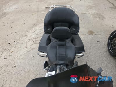 Piąte zdjęcie samochodu w środku: 2011 HARLEY-DAVIDSON FLHX VIN:1HD1KBM18BB603569 - miniatura