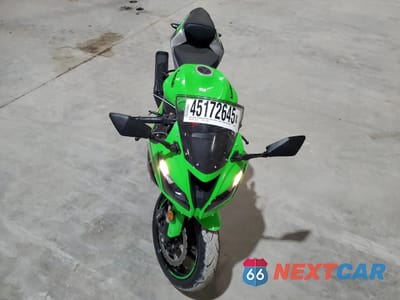Piąte zdjęcie samochodu w środku: 2018 KAWASAKI ZX636 E VIN:JKBZXJE18JA027264 - miniatura