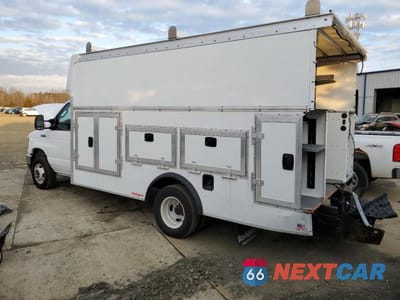 Drugie zdjęcie samochodu z przodu: 2025 FORD ECONOLINE E450 SUPER DUTY CUTAWAY VAN VIN:1FDXE4FN5SDD04412 - miniatura
