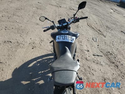 Zdjęcie 6 z 10 samochodu: 2023 YAMAHA MT09 VIN:JYARN71E3PA003874 - miniatura