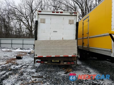 Zdjęcie 6 z 13 samochodu: 2007 ISUZU NPR VIN:4KLC4B1U27J803928 - miniatura