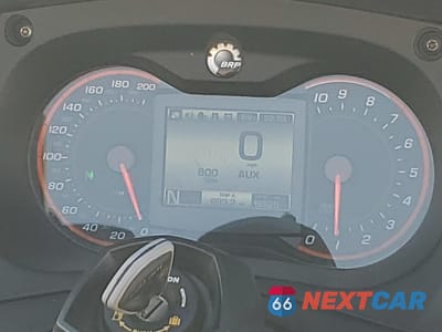 Zdjęcie 7 z 9 samochodu: 2014 CAN-AM SPYDER ROADSTER RT VIN:2BXNBDD18EV000780 - miniatura